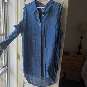 4/$25 SALE DKNY Cold Shoulder Blue Cotton Blend Button Down Shirt Size Small